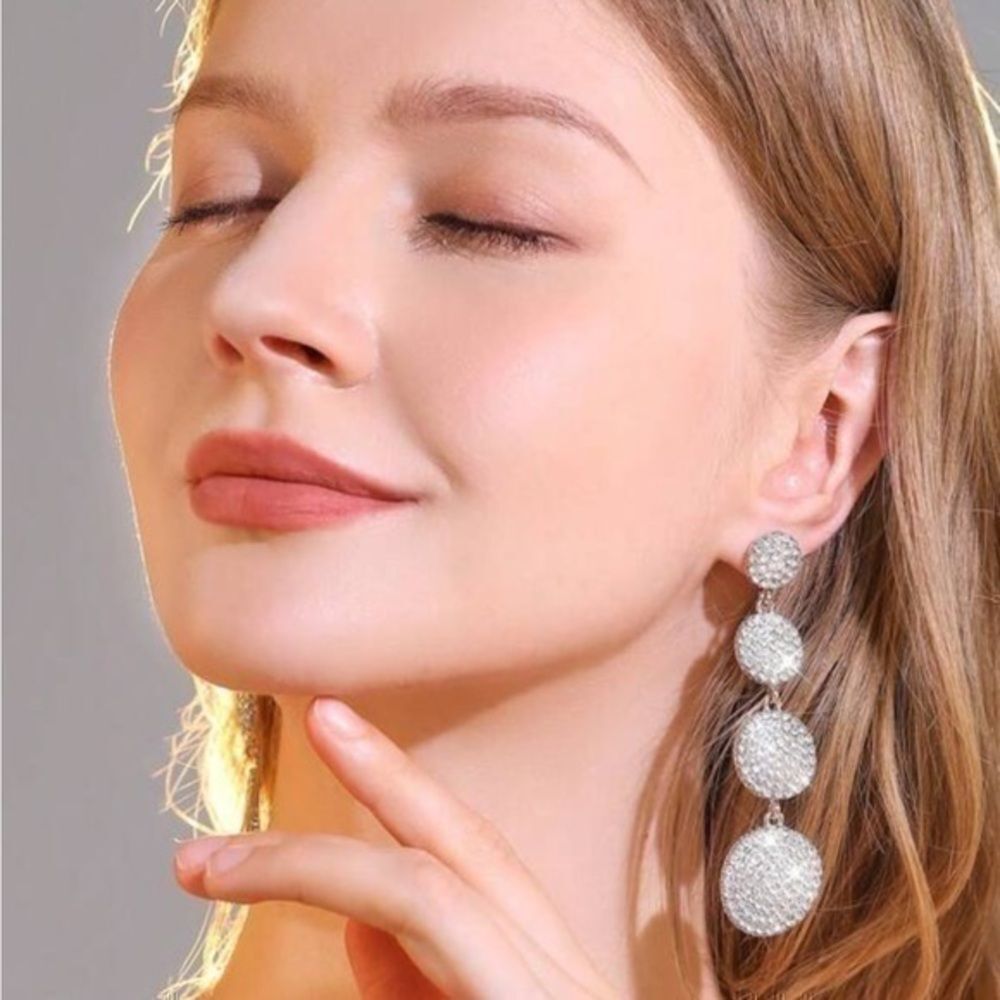 4 tier Crystal Disc Rhinestone Ball Tassel Shiny Silver Drop Dangle Earrings